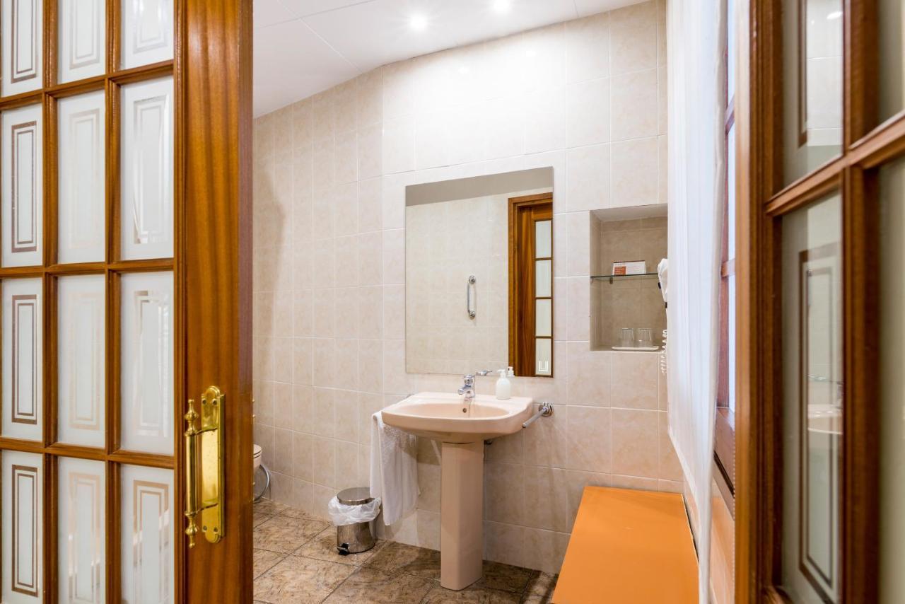 Hotel Capri Tossa de Mar Buitenkant foto