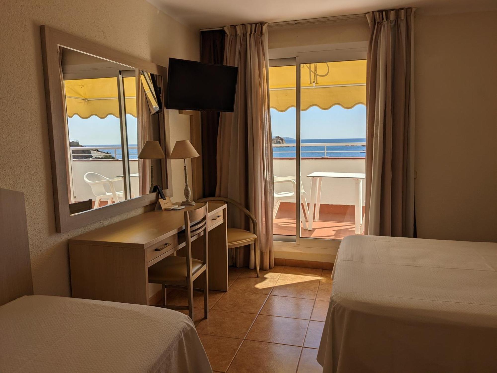 Hotel Capri Tossa de Mar Buitenkant foto